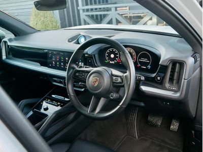 2024 Porsche Cayenne
