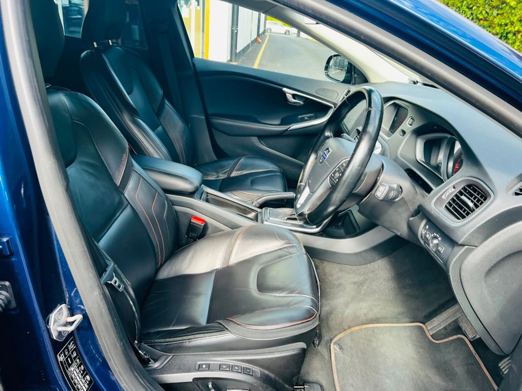 2015 Volvo V40