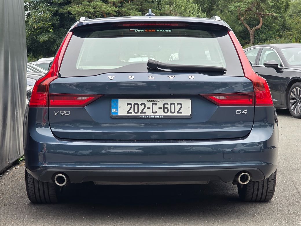2020 Volvo V90