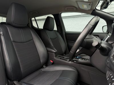 2022 Nissan Leaf