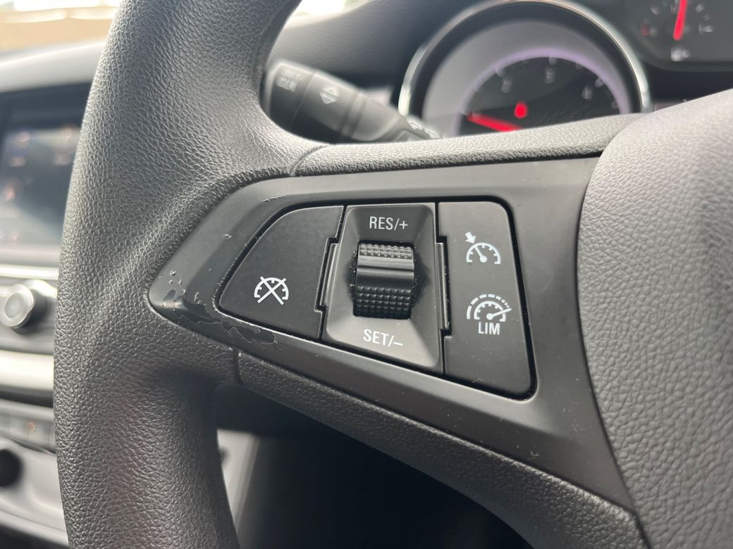 2021 Opel Astra