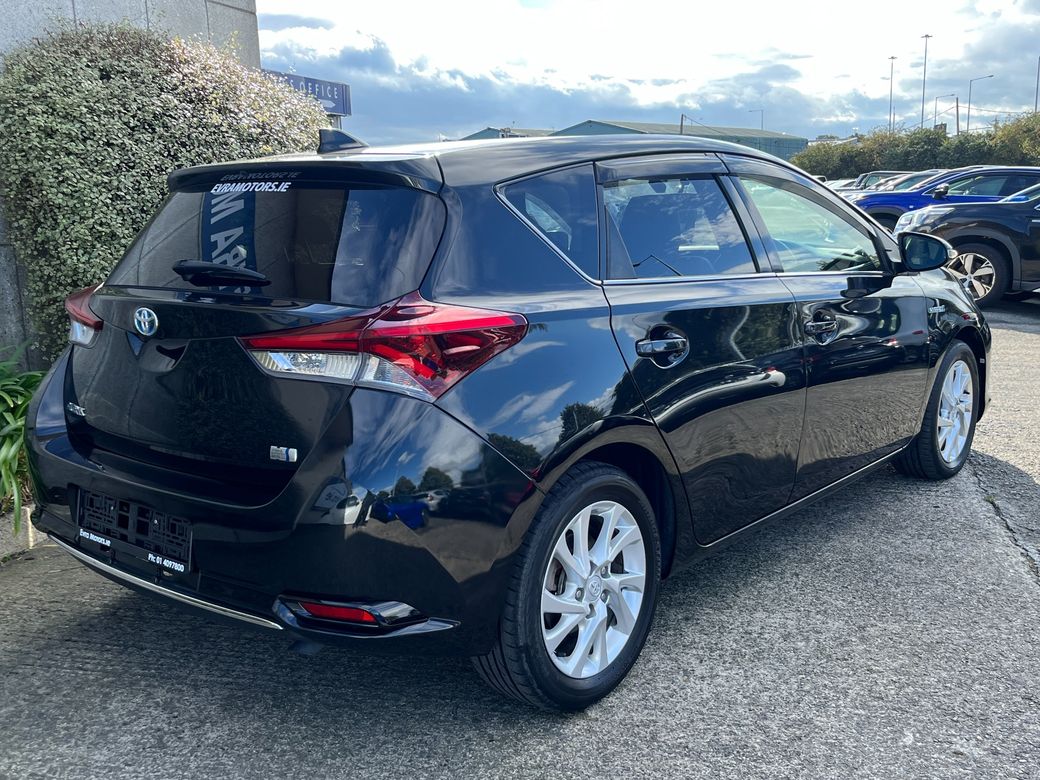 2016 Toyota Auris