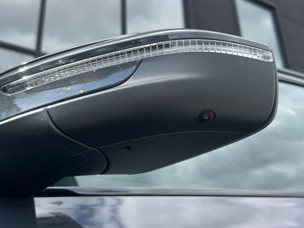 2026 Audi Q6 e-tron
