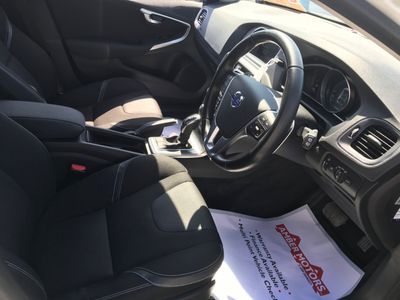 2016 Volvo V40