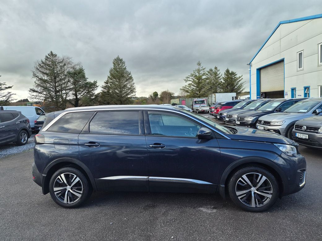 2019 Peugeot 5008
