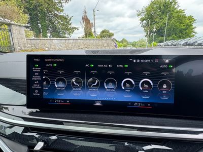 2023 BMW X7