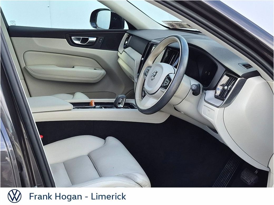 2022 Volvo XC60