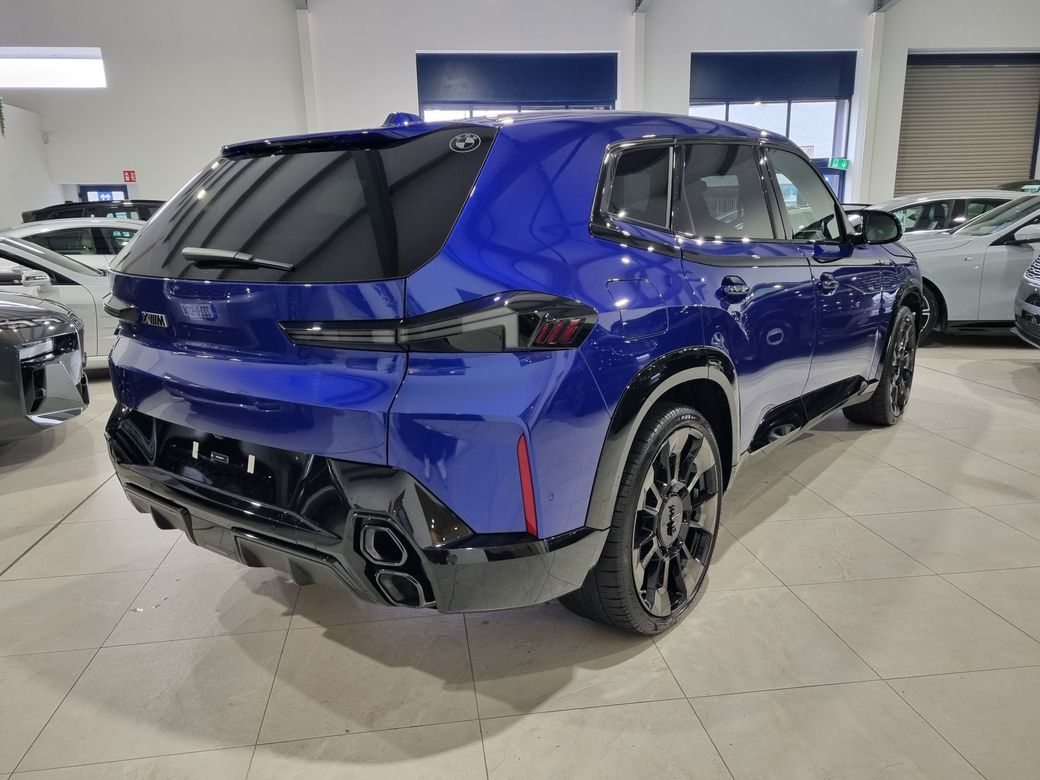 2025 BMW XM