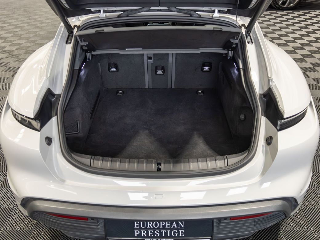 2023 Porsche Taycan