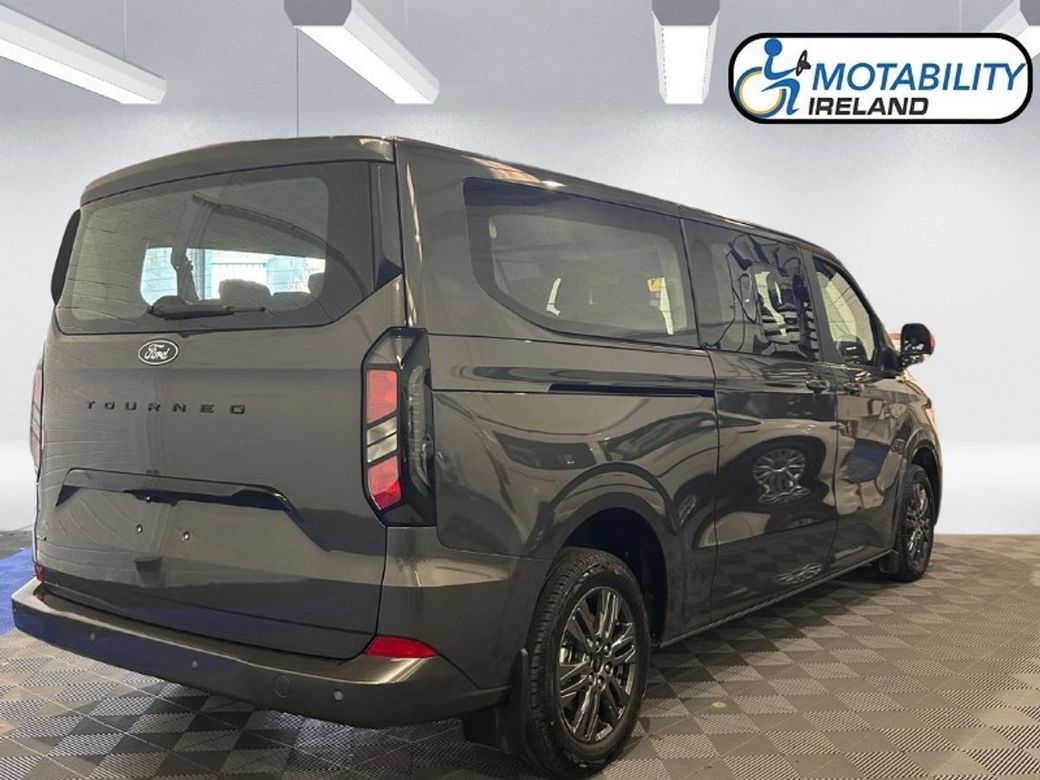 2026 Ford Tourneo Custom