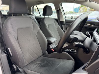 2023 Volkswagen Golf