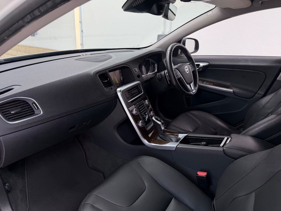 2018 Volvo V60