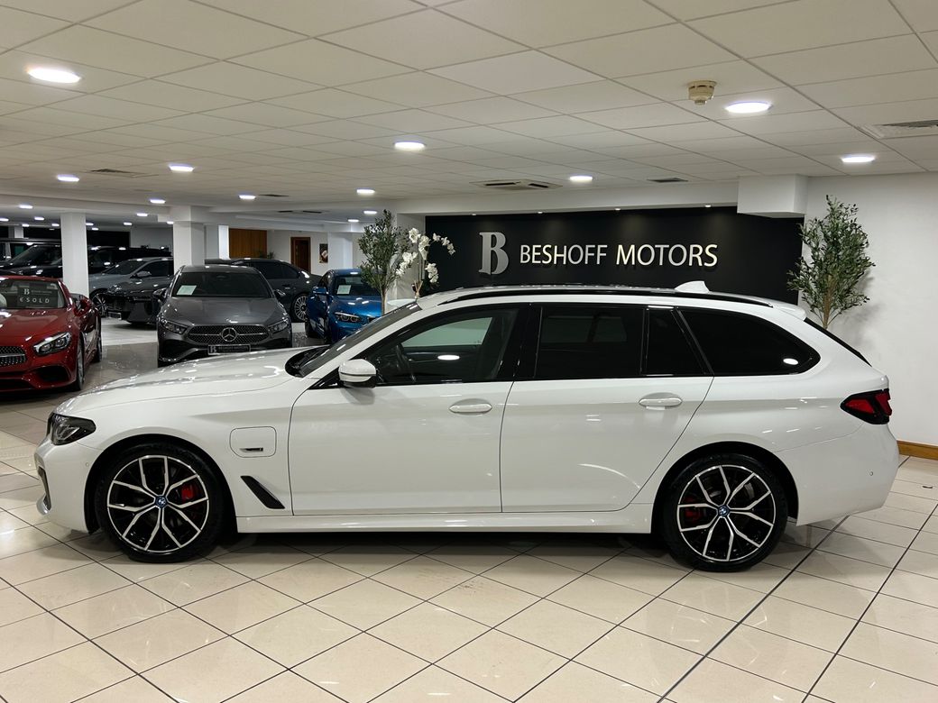 2022 BMW 5 Series