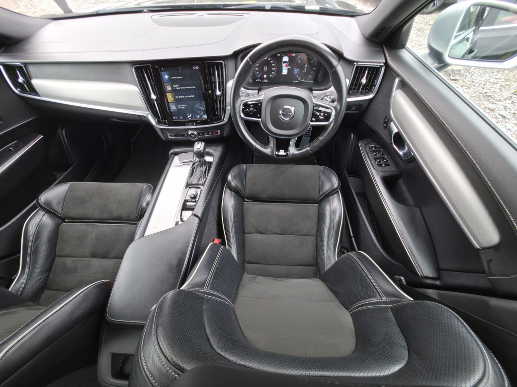 2019 Volvo S90
