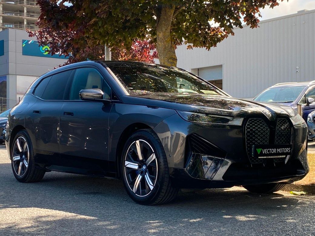 2022 BMW iX