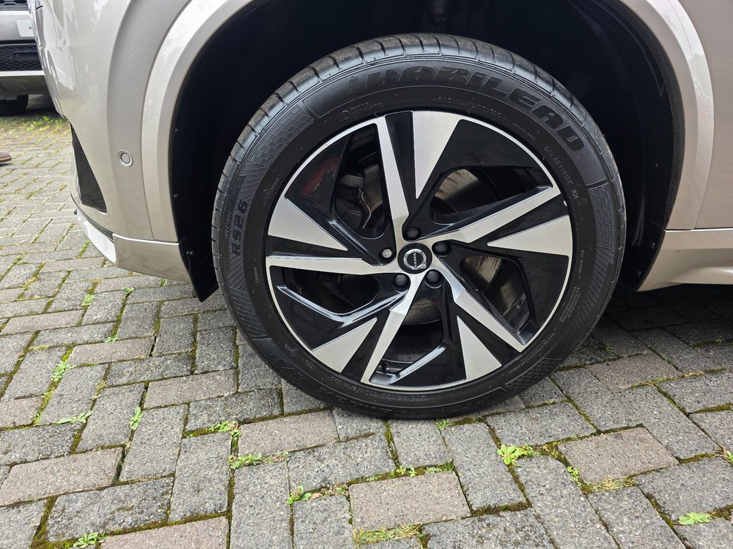2022 Volvo XC90