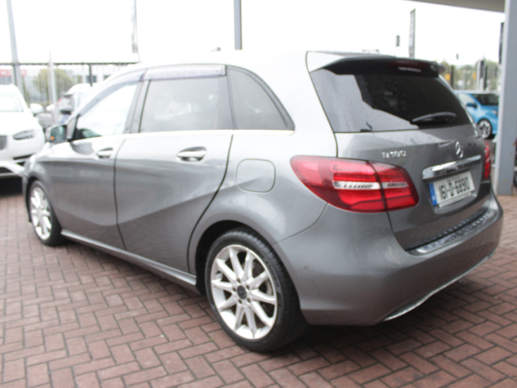 2016 Mercedes-Benz B 180