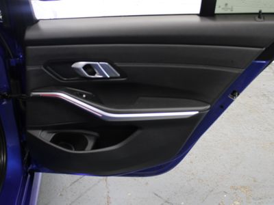 2021 BMW 330