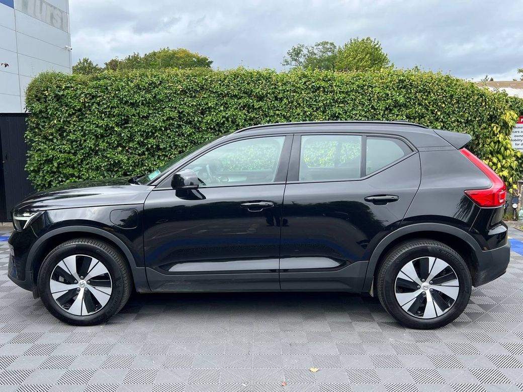 2023 Volvo XC40