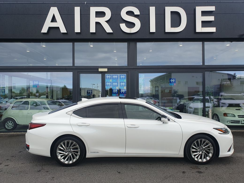 2019 Lexus ES 300h