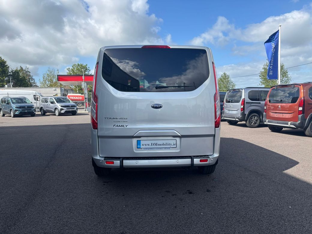 2024 Ford Tourneo Custom