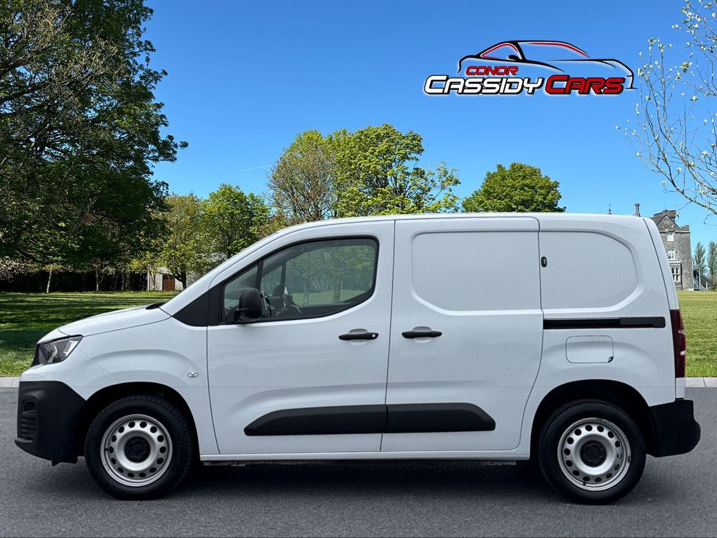 2023 Peugeot Partner
