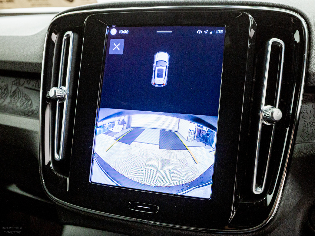 2023 Volvo XC40