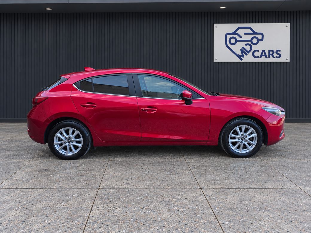 2018 Mazda Axela