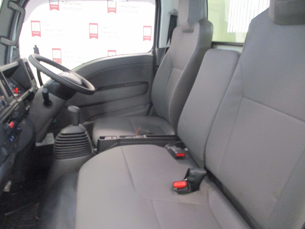 2024 Isuzu NPR