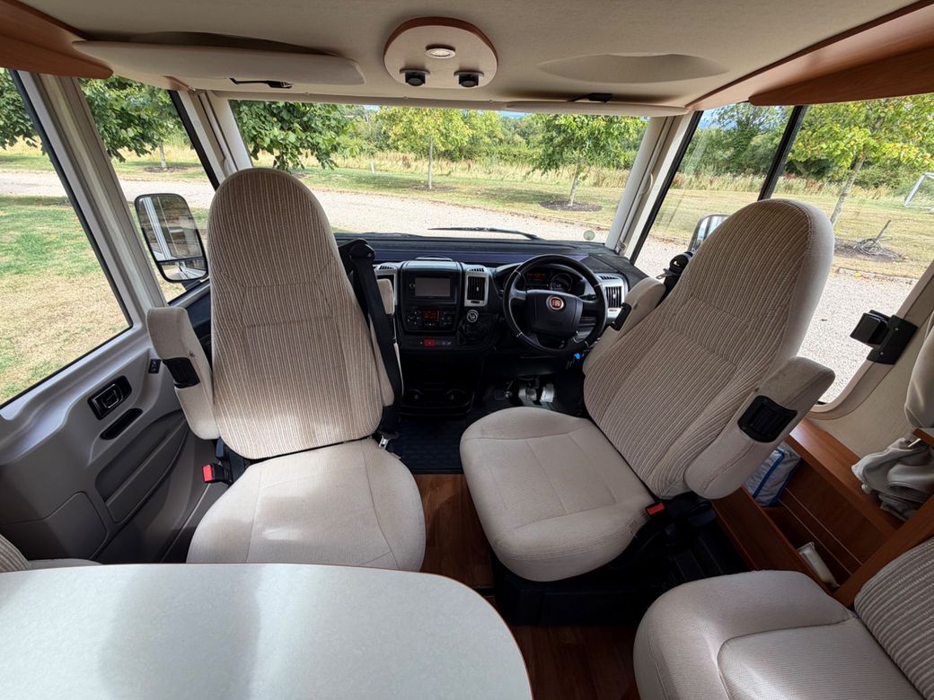 2015 HYMER  EXSIS- I EX 698 