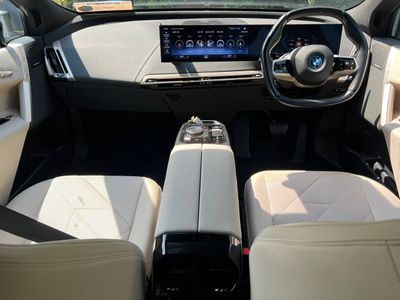 2023 BMW iX