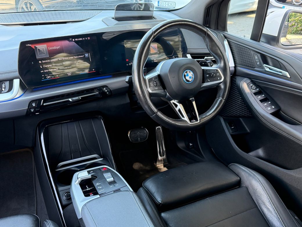 2023 BMW 225