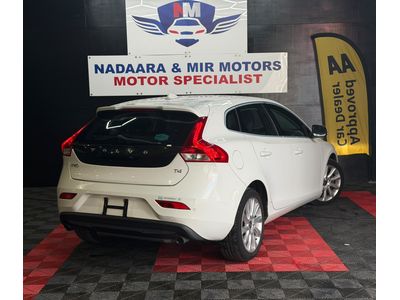 2015 Volvo V40