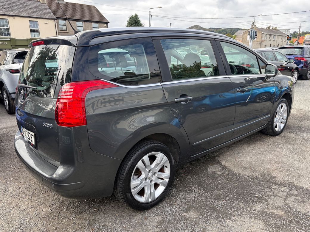 2016 Peugeot 5008