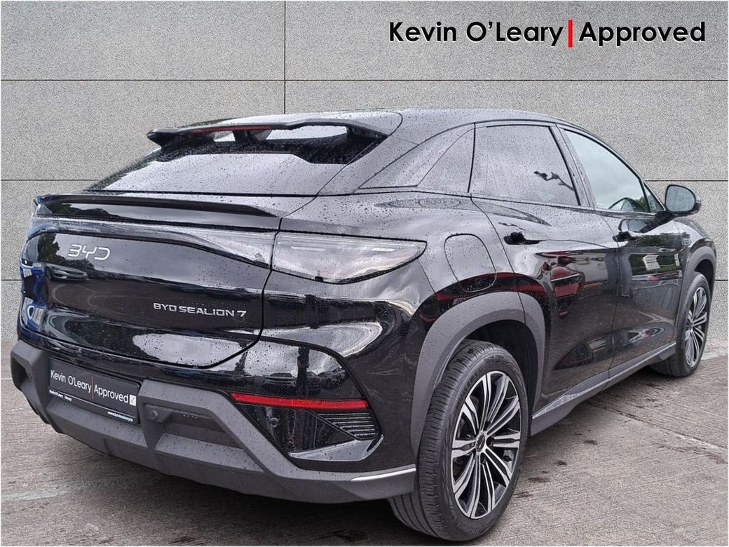 2025 BYD Sealion 7
