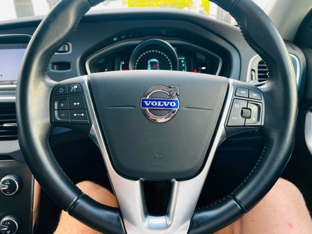2014 Volvo V40