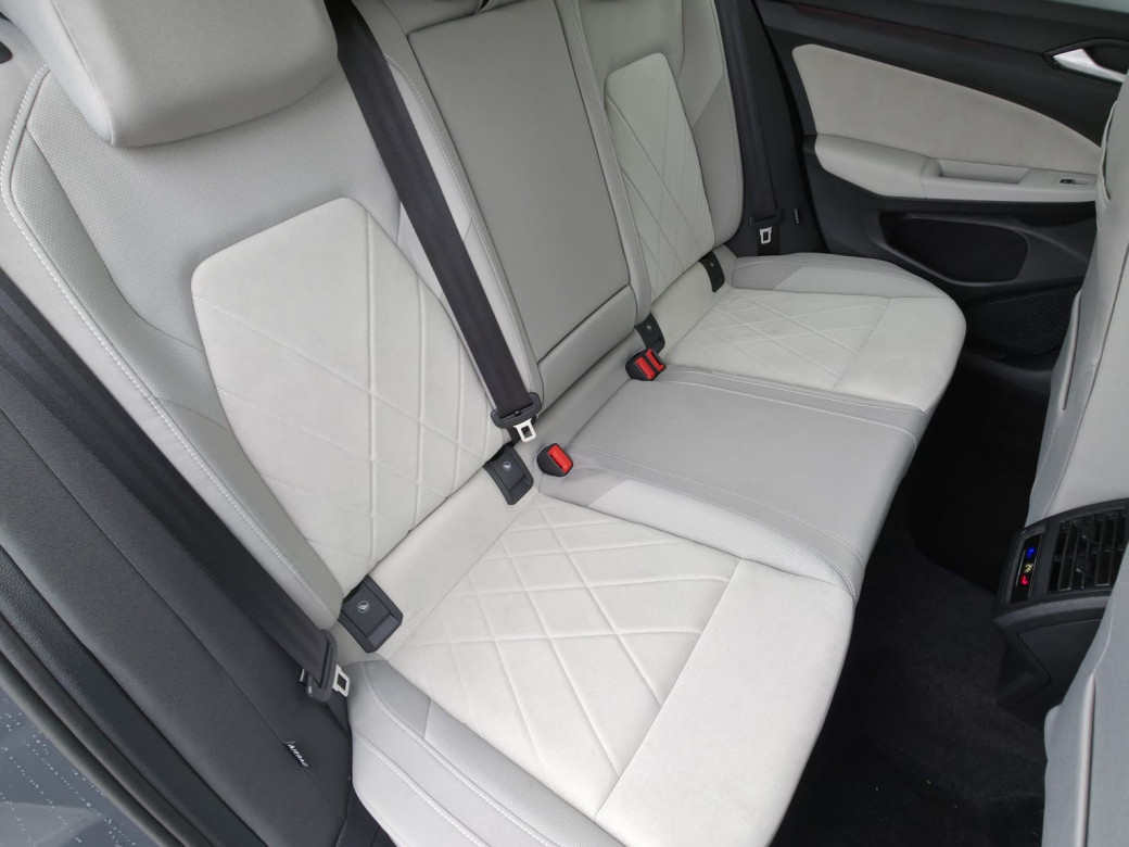 2024 Volkswagen Golf