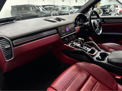 2023 Porsche Cayenne