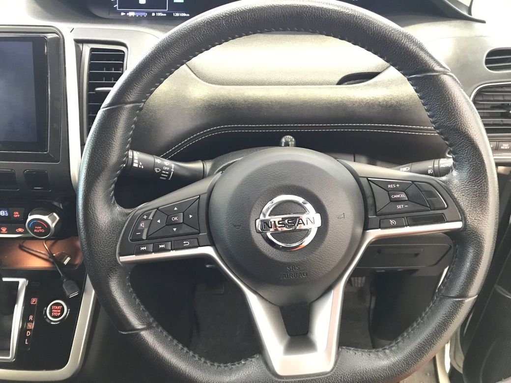 2017 Nissan Serena