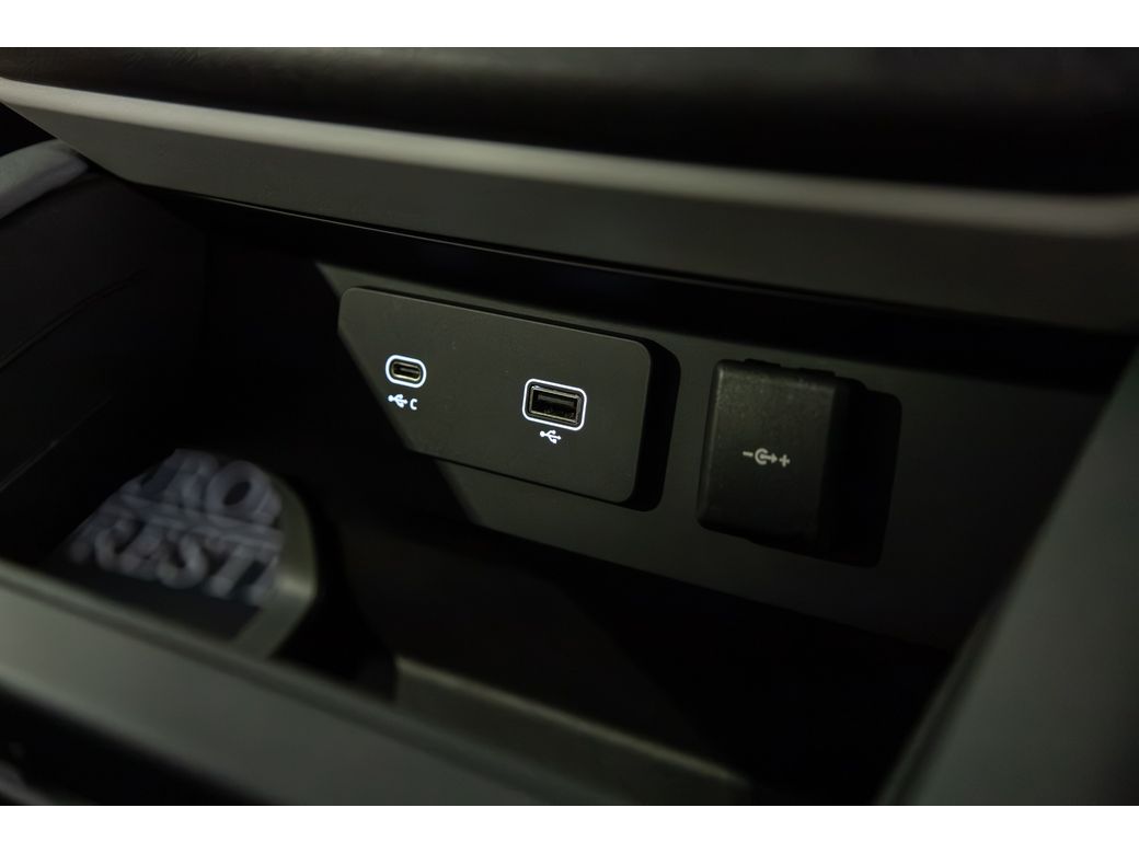 2023 Land Rover Defender