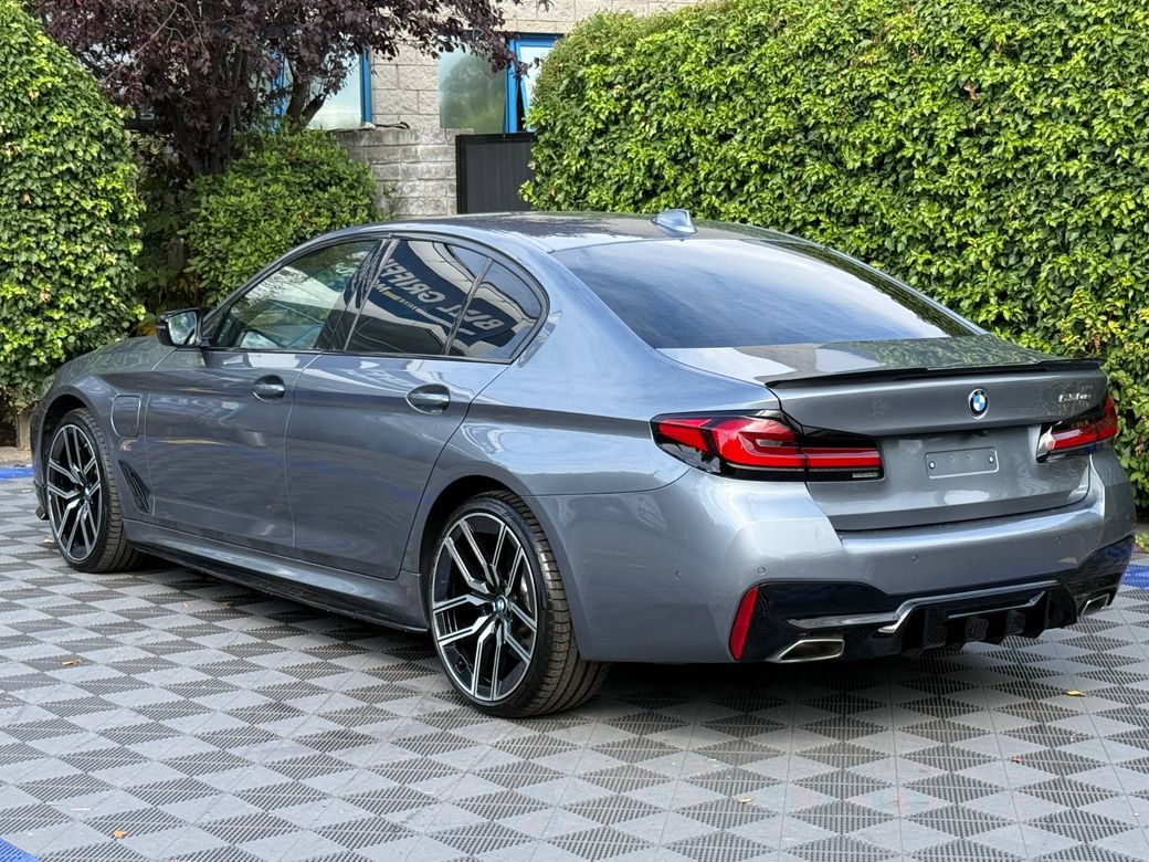 2021 BMW 5 Series