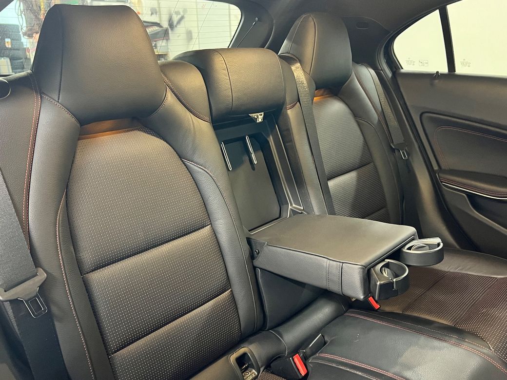 2014 Mercedes-Benz A 180