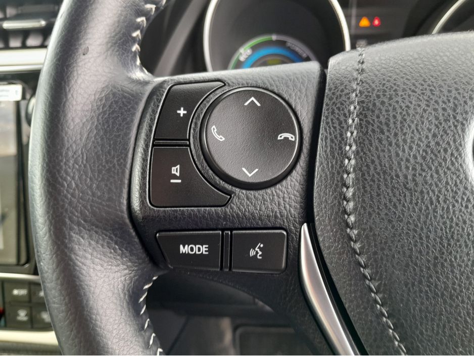2017 Toyota Auris