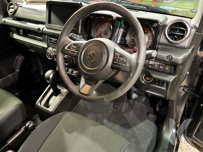 2025 Suzuki Jimny
