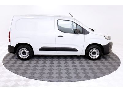 2025 Peugeot Partner