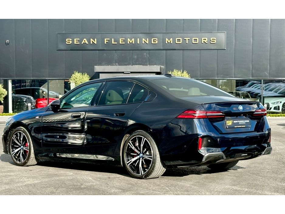 2025 BMW i5