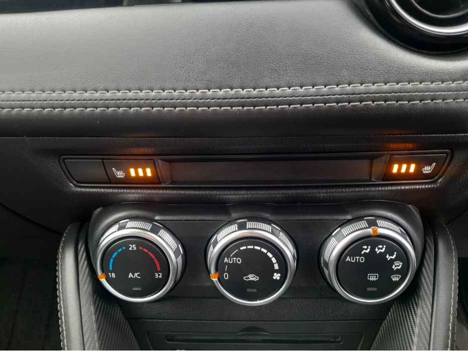 2017 Mazda Demio