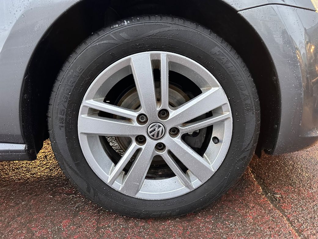 2017 Volkswagen Polo