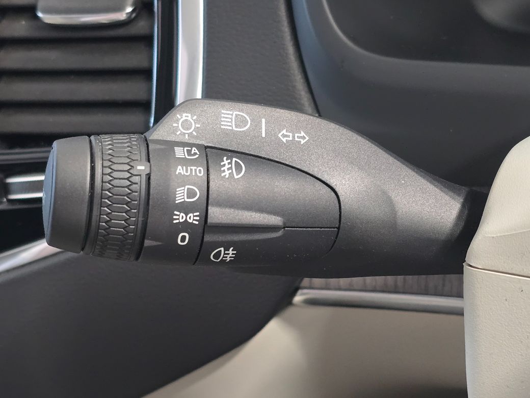 2023 Volvo XC90