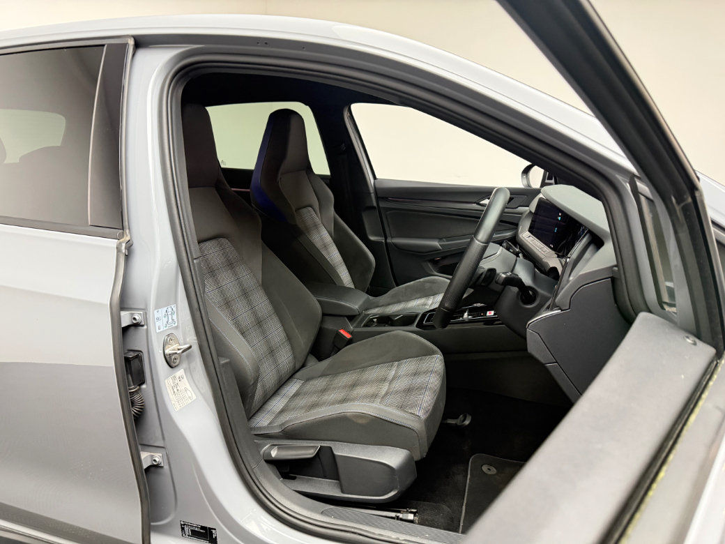 2023 Volkswagen Golf